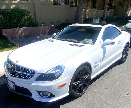 White 2009 Mercedes-Benz SL-Class SL550 Roadster
