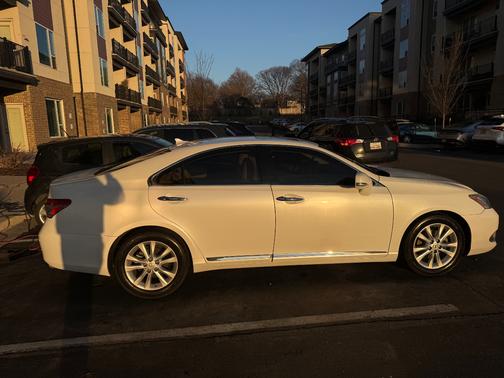 2010 Lexus ES 350 Base