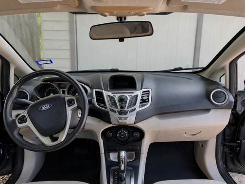 Gray 2013 Ford Fiesta SE