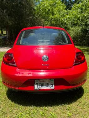 Red 2017 Volkswagen Beetle 1.8T S