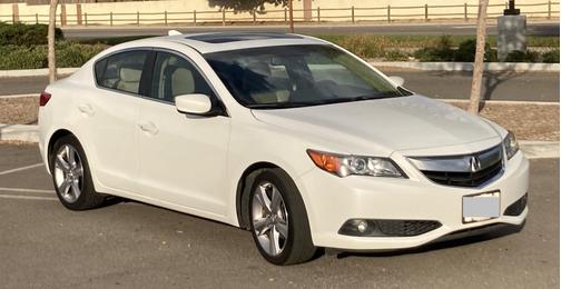 2015 Acura ILX 2.0L w/Premium Package