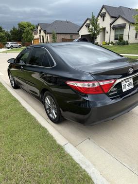 Blue 2015 Toyota Camry SE