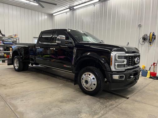 2024 Ford F-450 Platinum