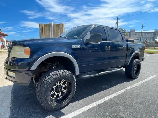 Blue 2005 Ford F-150 XLT SuperCrew