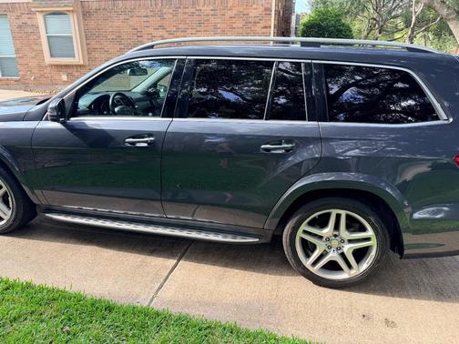 Gray 2016 Mercedes-Benz GL-Class GL 550 4MATIC