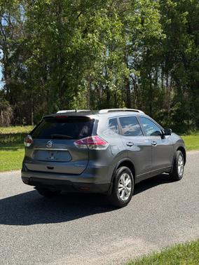 Gray 2016 Nissan Rogue SV