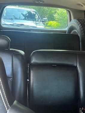 White 2005 Ford Excursion Eddie Bauer