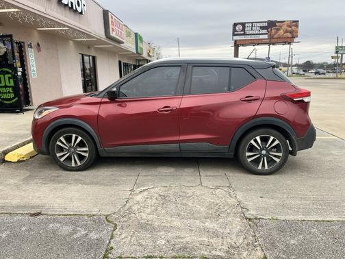 2020 Nissan Kicks SV