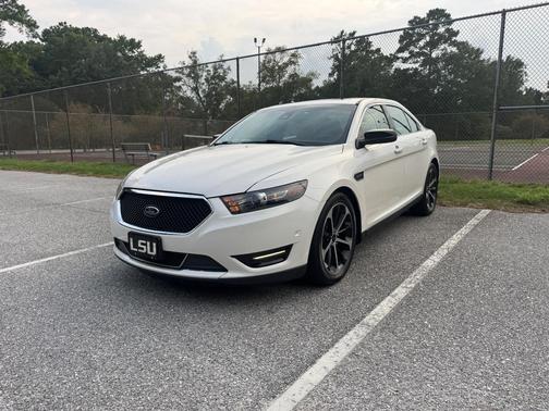 White 2016 Ford Taurus SHO