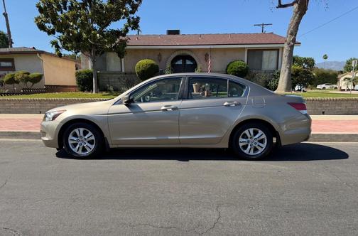 Gold 2008 Honda Accord LX-P