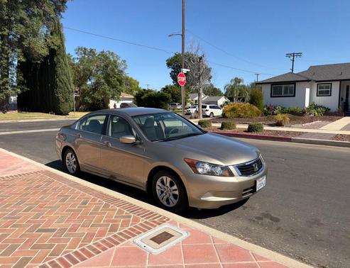 Gold 2008 Honda Accord LX-P