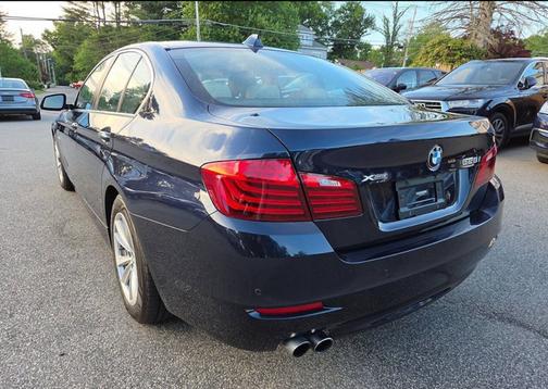 Blue 2016 BMW 528 i xDrive