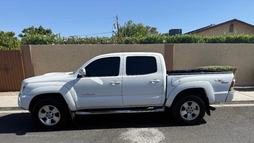 White 2013 Toyota Tacoma PreRunner