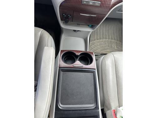 2014 Toyota Sienna XLE