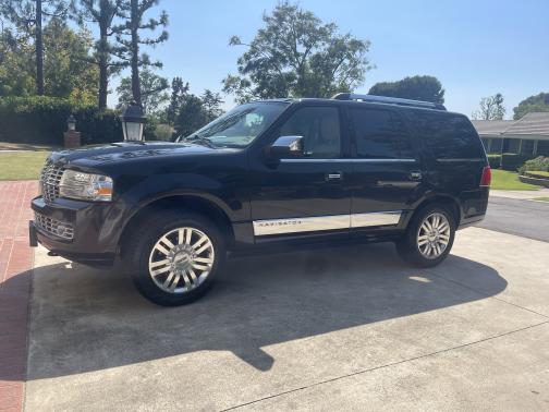 2013 Lincoln Navigator Base