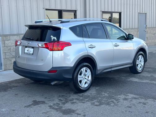 2013 Toyota RAV4 LE