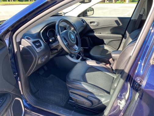 Blue 2019 Jeep Compass Latitude