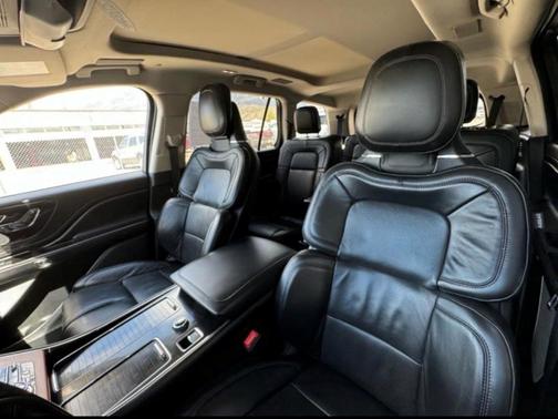 Black 2022 Lincoln Aviator Reserve AWD