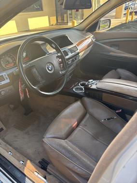 2005 BMW 745 i