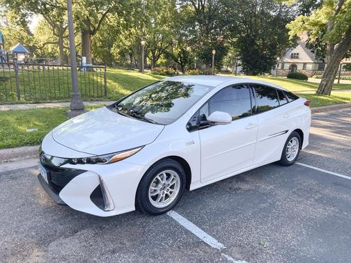 2019 Toyota Prius Prime Advanced