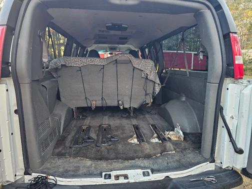 2011 Chevrolet Express 3500 LT