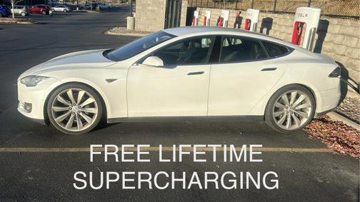 2016 Tesla Model S 90D