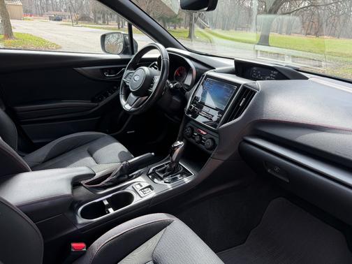 2017 Subaru Impreza 2.0i Sport