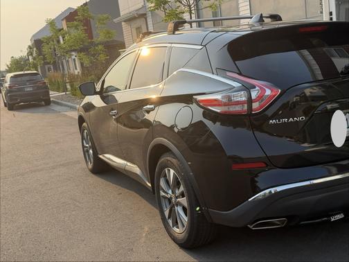 Black 2018 Nissan Murano SV