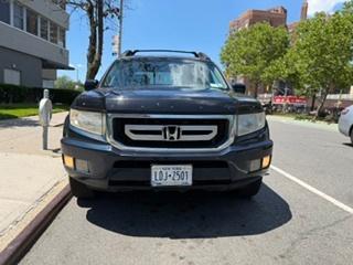 Blue 2010 Honda Ridgeline RTL
