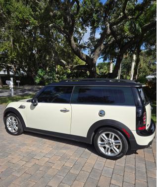 2011 MINI Cooper S Clubman Base