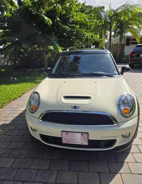 2011 MINI Cooper S Clubman Base
