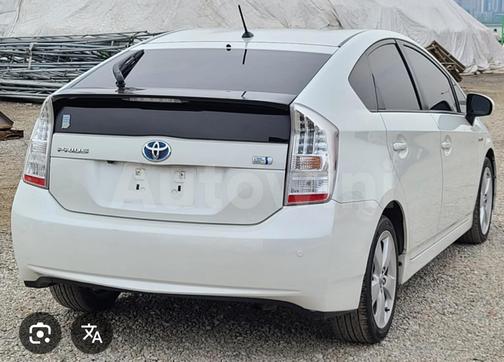 2011 Toyota Prius III