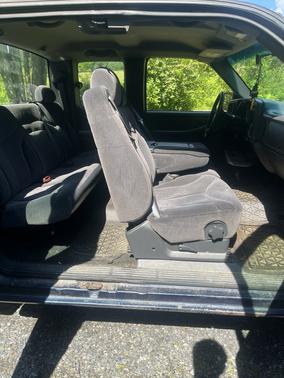 Blue 2000 GMC Sierra 1500 SL Extended Cab