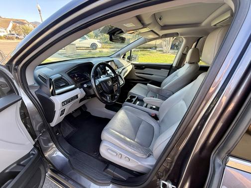 Gray 2019 Honda Odyssey Elite