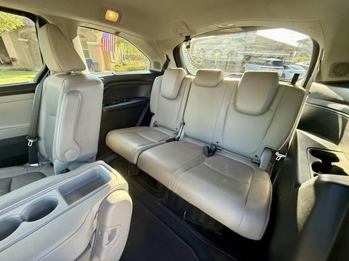 Gray 2019 Honda Odyssey Elite