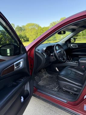 2014 Nissan Pathfinder Platinum