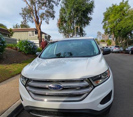 White 2016 Ford Edge SE