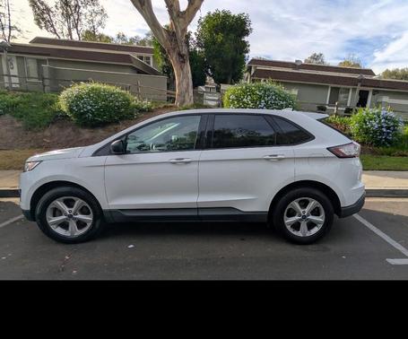 White 2016 Ford Edge SE