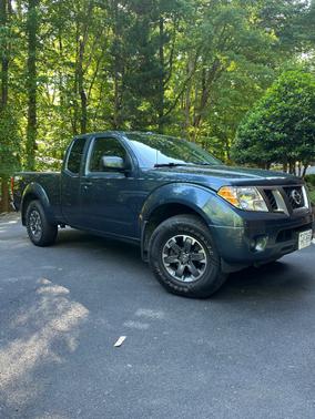 Blue 2014 Nissan Frontier Pro-4X