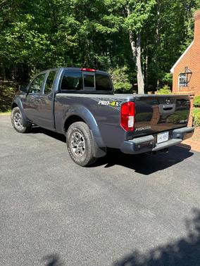 Blue 2014 Nissan Frontier Pro-4X
