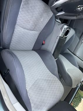 2015 Toyota Prius v Four