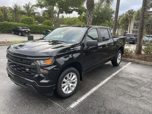 Black 2022 Chevrolet Silverado 1500 Custom