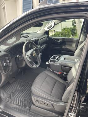 Black 2022 Chevrolet Silverado 1500 Custom