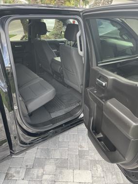 Black 2022 Chevrolet Silverado 1500 Custom