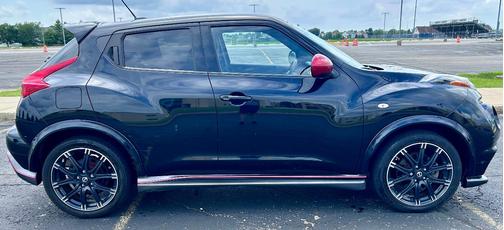 Blue 2013 Nissan Juke NISMO