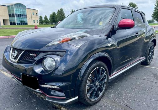 Blue 2013 Nissan Juke NISMO