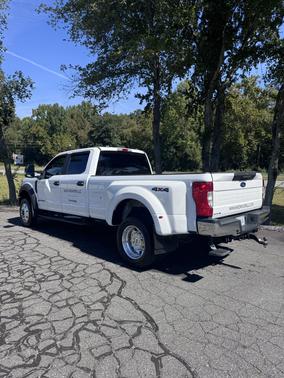 White 2022 Ford F-450 XLT