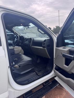 White 2022 Ford F-450 XLT