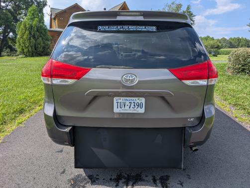 2014 Toyota Sienna LE