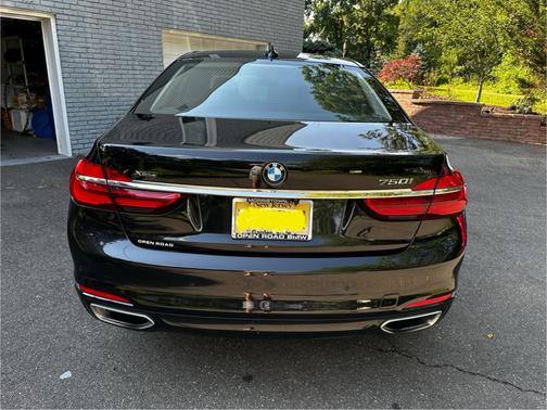 2019 BMW 750 i xDrive